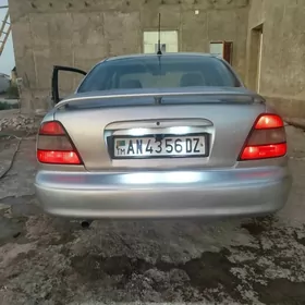 Daewoo Leganza 1998