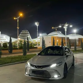 Toyota Camry 2022