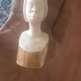 Статуэтка