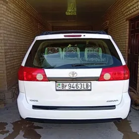 Toyota Sienna 2006