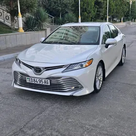 Toyota Camry 2020