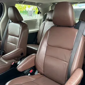 Toyota Sienna 2020