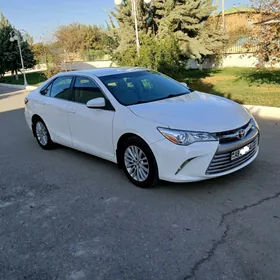 Toyota Camry 2017