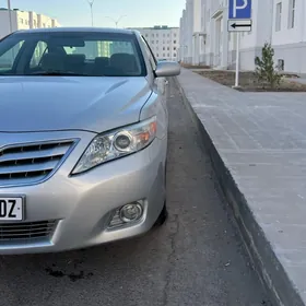 Toyota Camry 2010