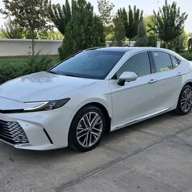 Toyota Camry 2024