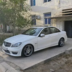 Mercedes-Benz C-Class 2010