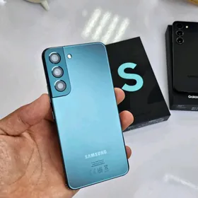 Samsung S22