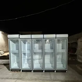 witrina haladilnik Ugur holodi