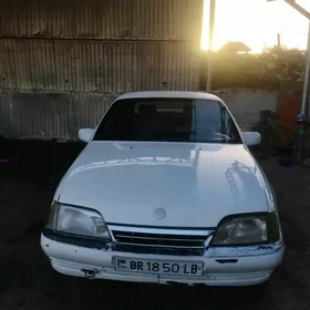 Opel Omega 1990