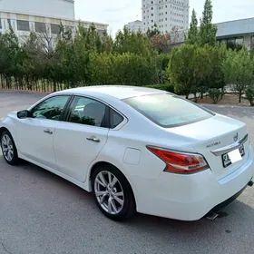 Nissan Altima 2013