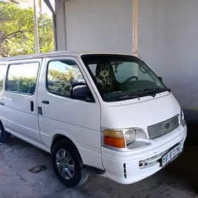 Toyota Hiace 2003
