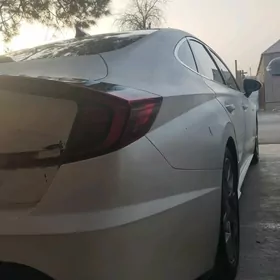 Hyundai Sonata 2021