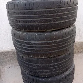 p225/50R1894 v