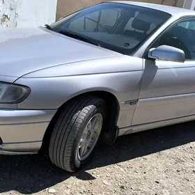 Opel Omega 2002