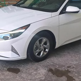 Hyundai Elantra 2021