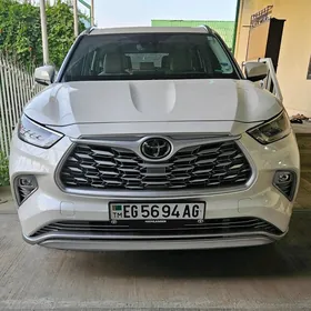 Toyota Highlander 2020