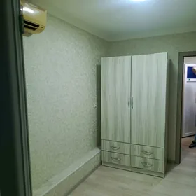 10мкр. 2этаж 1в2ком 40м2