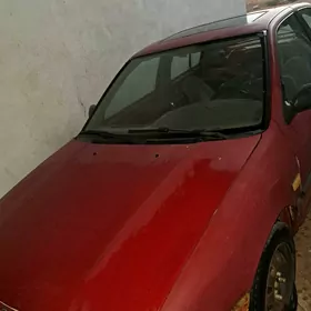 Nissan Primera 1994