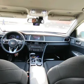 Kia Optima 2020