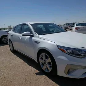 Kia Optima 2019