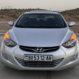 Hyundai Elantra 2012