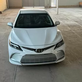 Toyota Camry 2020