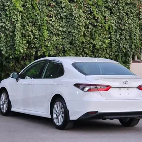 Toyota Camry 2022