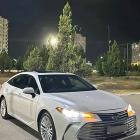 Toyota Avalon 2022