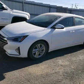 Hyundai Elantra 2020