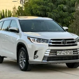 Toyota Highlander 2019
