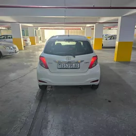 Toyota Yaris 2012