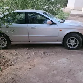 Daewoo Magnus 2001