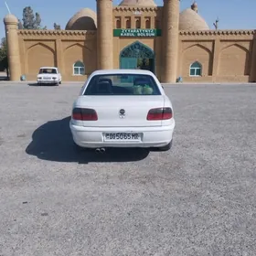 Opel Omega 1996