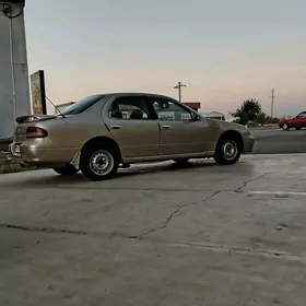 Nissan Bluebird 1996