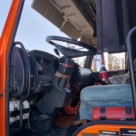 Kamaz 6520 2012
