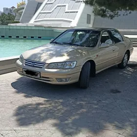Toyota Camry 2000