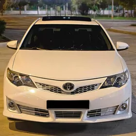 Toyota Camry 2013