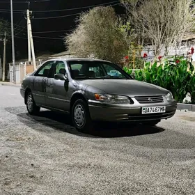 Toyota Camry 1999