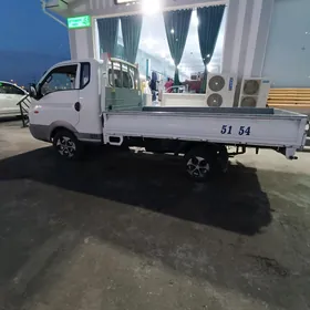 Hyundai H100 2005