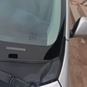 Corolla suw akar rezin