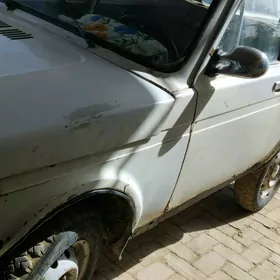 Lada Niva 1988