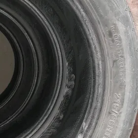 Balon 215/60 R 17