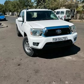 Toyota Tacoma 2012