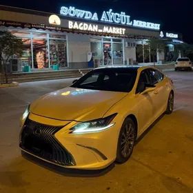 Lexus ES 350 2021