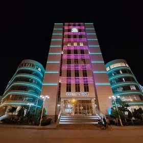 tikinçi işgär gerek