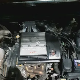 Toyota Avalon 2004