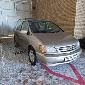Toyota Sienna 2000