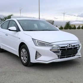 Hyundai Elantra 2020