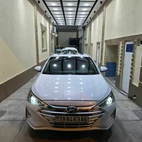 Hyundai Elantra 2020
