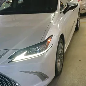 Lexus ES 350 2021